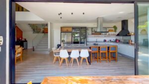 Die großzügige Küche