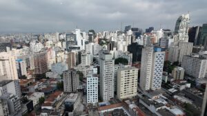 Blick aus dem 26. Stock auf São Paulo nahe Avenida Paulista"